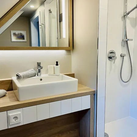 Haus Kormoran 21 Klein Stresow Ruegen By Ruyastay Feriehus