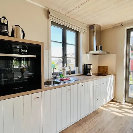 Haus Kormoran 21 Klein Stresow Ruegen By Ruyastay * Putbus